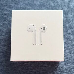Apple White Wireless Earbuds (AirPods)